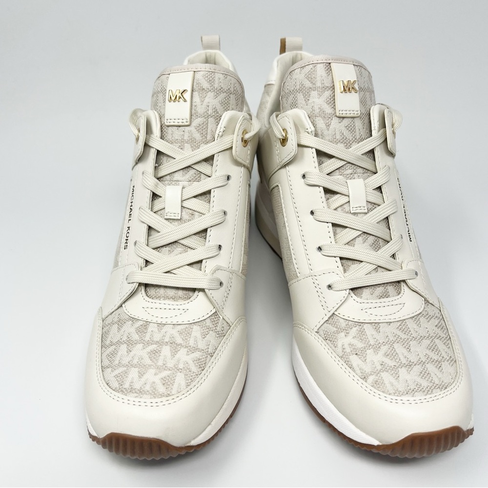Michael Kors Georgie Trainer Sneakers NEW! - Picture 3 of 8